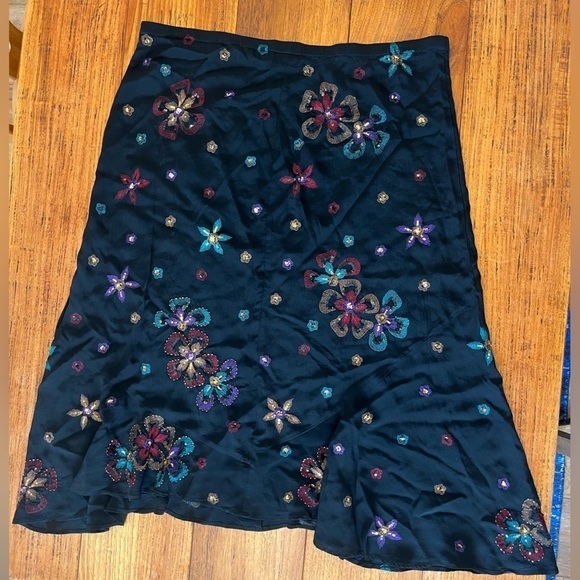 Vintage Chico's 100% Silk Sequin Embroidered High Waisted Midi Length Skirt - Picture 1 of 9